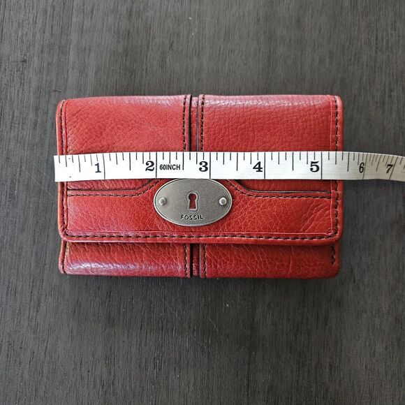 Fossil Soft Red Leather Tri-fold Wallet Silver Hardware Pebbled Coin - Picture 5 of 8